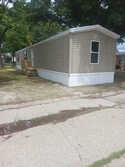 Mobile Home at 930 Graphic Arts Rd, Lot 46 Emporia, KS 66801