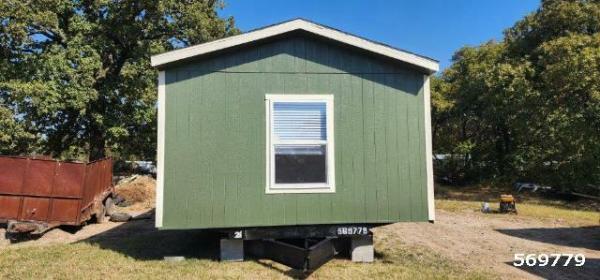 Photo 1 of 2 of home located at Apple Mobile Home Express Inc. 2416 N Highway 175 Seagoville, TX 75159
