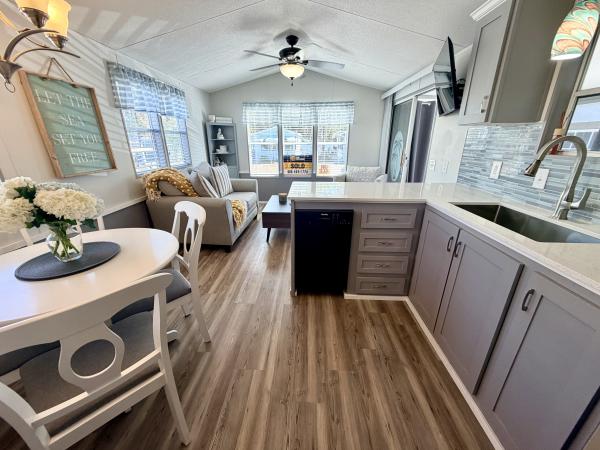 1992 Mobile Home