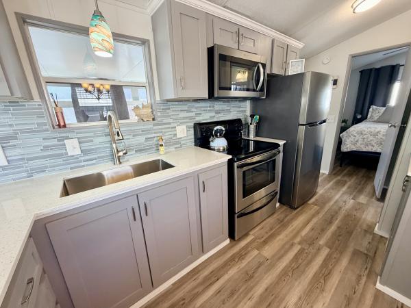 1992 Mobile Home