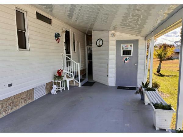 1988 Glenbrook Manufactured Home