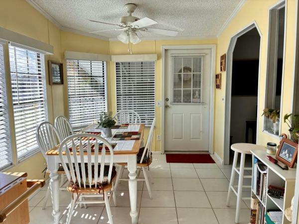 1988 Glenbrook Manufactured Home