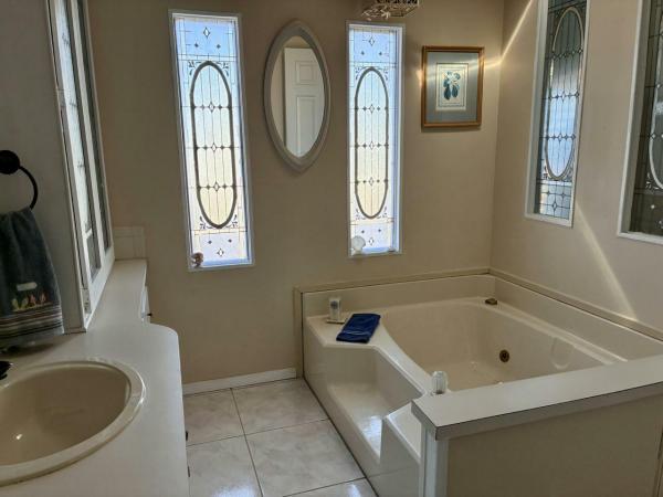 1988 Glenbrook Manufactured Home