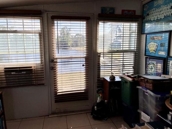 1988 Glenbrook Manufactured Home