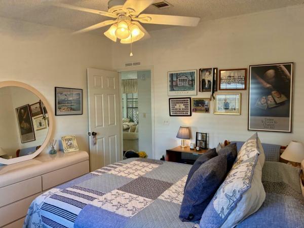 1988 Glenbrook Manufactured Home