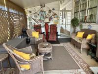 1988 Glenbrook Manufactured Home