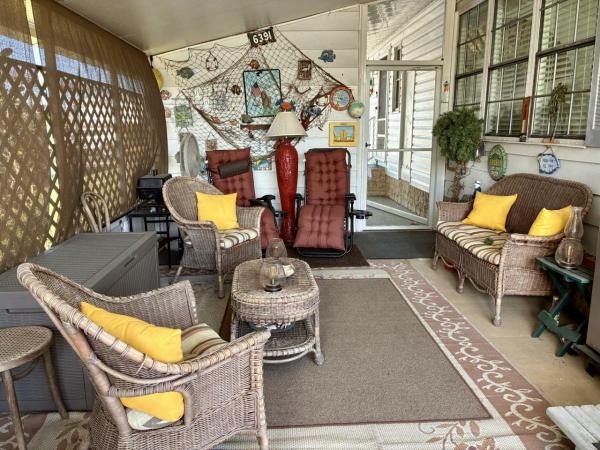 1988 Glenbrook Manufactured Home