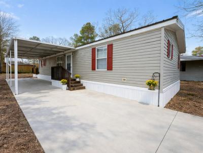 Mobile Home at 235 Fairlane Dr Lot 2235 Rossville, GA 30741