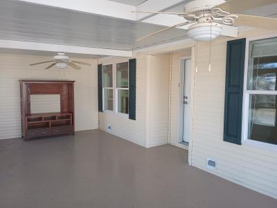 Photo 4 of 28 of home located at 4009 Privet Ct Zephyrhills, FL 33541