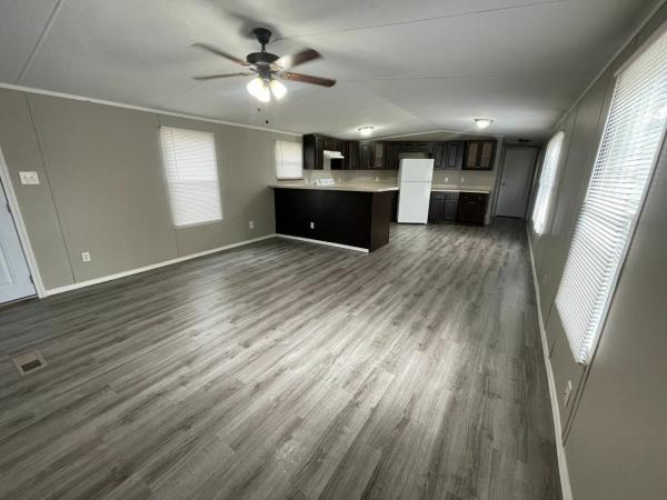 2004 Clayton Homes Mobile Home