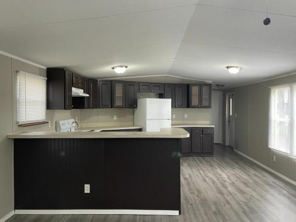 2004 Clayton Homes Mobile Home