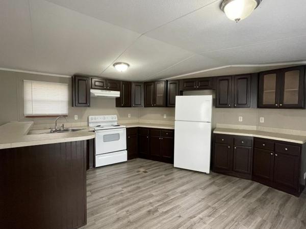 2004 Clayton Homes Mobile Home