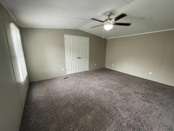 2004 Clayton Homes Mobile Home