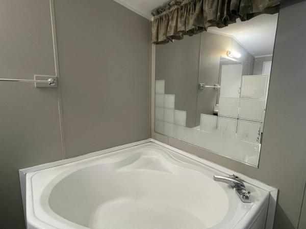 2004 Clayton Homes Mobile Home