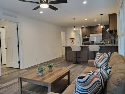 Photo 3 of 21 of home located at 82 Northshore Road Elgin, IL 60123