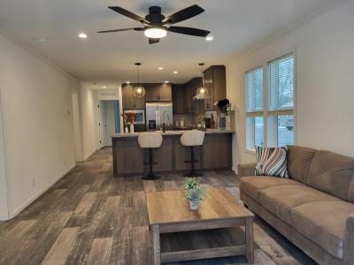 Photo 4 of 21 of home located at 82 Northshore Road Elgin, IL 60123