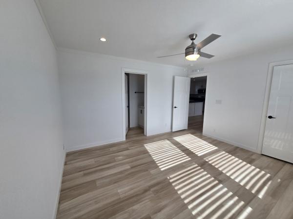 2025 Champion Honey Badger Mobile Home