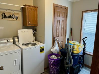 Photo 5 of 23 of home located at 24267 Manchester Drive Brownstown, MI 48134