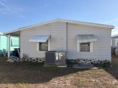 Photo 5 of 13 of home located at 4530 9th St E Lot #41 Bradenton, FL 34203