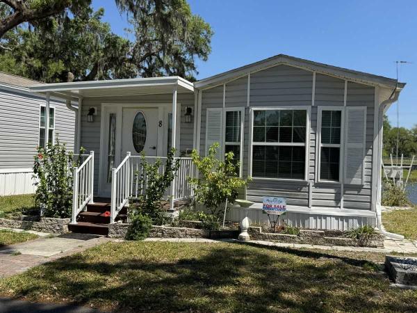 Photo 1 of 2 of home located at 16731 Hyw 301 #8 Dade City, FL 33523