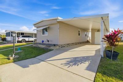 Photo 3 of 25 of home located at 5316 53rd Ave E K12 Bradenton, FL 34203