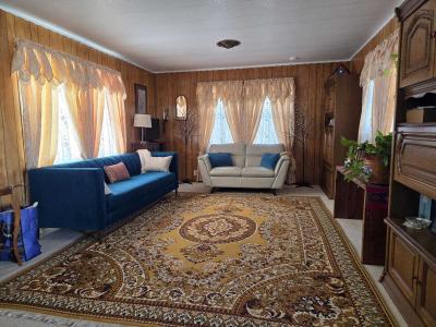 Photo 4 of 8 of home located at 708 Horseshoe Trail SE Albuquerque, NM 87123