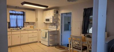 Photo 3 of 13 of home located at 1227 W Bohland St Avon Park, FL 33825