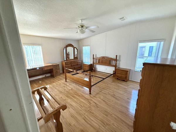 2002 Jacobsen Mobile Home