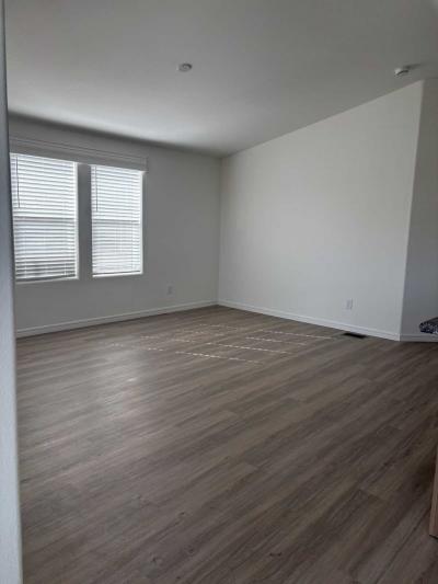 Photo 5 of 12 of home located at 2609 W Southern Ave Tempe, AZ 85282