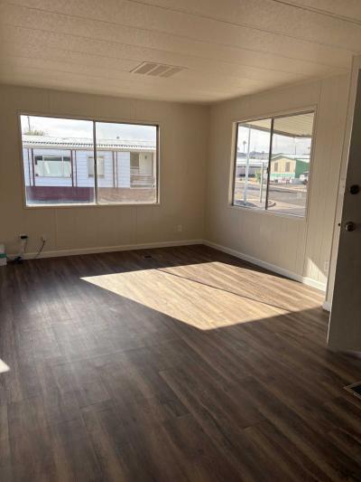 Photo 4 of 17 of home located at 2609 W Southern Ave Tempe, AZ 85282