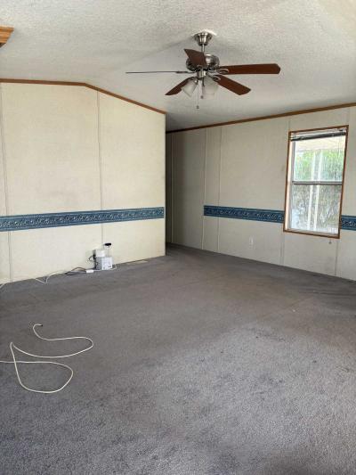 Photo 5 of 9 of home located at 2609 W Southern Ave Tempe, AZ 85282