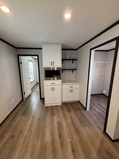 Photo 4 of 6 of home located at 6121 Collins Road, Lot # 168 Jacksonville, FL 32244