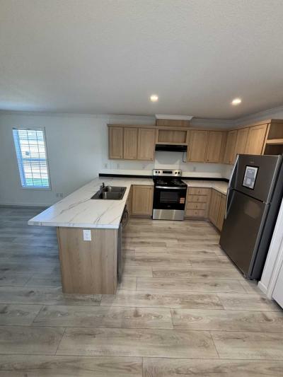 Photo 3 of 8 of home located at 6121 Collins Rd, #248 Jacksonville, FL 32244