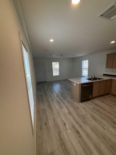 Photo 2 of 8 of home located at 6121 Collins Rd, #248 Jacksonville, FL 32244