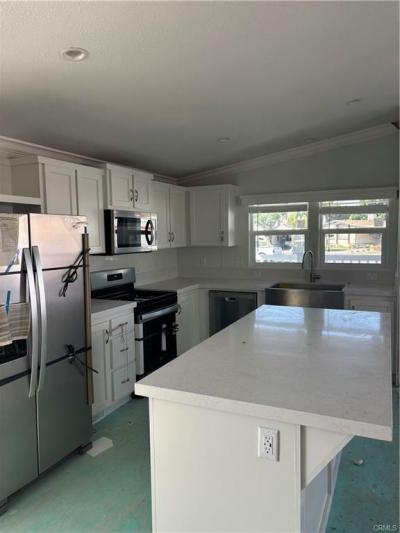 Photo 3 of 7 of home located at 10550 Dunlap Crossing Rd. #27 Whittier, CA 90606