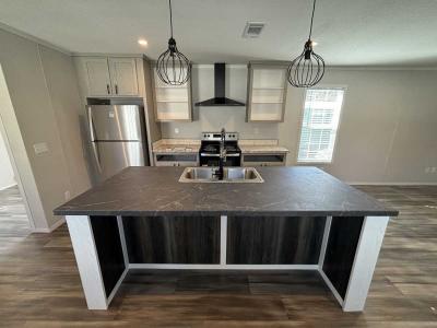 Photo 3 of 10 of home located at 6121 Collins Rd, #253 Jacksonville, FL 32244