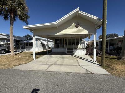 Mobile Home at 3331 Gall Blvd, Lot 376 Zephyrhills, FL 33541