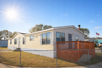 Photo 4 of 40 of home located at 9646 Oak Street Tampa, FL 33655