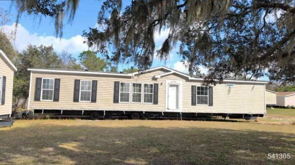 Photo 1 of 2 of home located at Mobile Home Headquarters Llc 4835 S Pine Ave Ocala, FL 34480