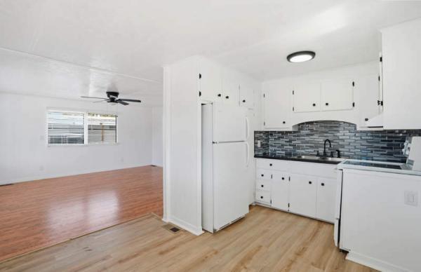 1968 MANO Manufactured Home