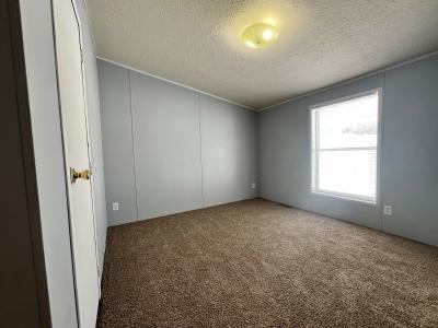 Photo 3 of 6 of home located at 4298 Kingston Lane Jackson, MI 49201