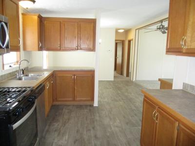 Photo 4 of 19 of home located at 23317 Arlington Dr Clinton Township, MI 48036