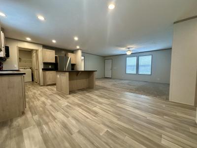 Photo 2 of 15 of home located at 503 Courtland Lane Muskegon, MI 49442