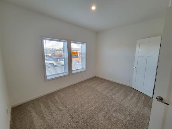 2022 Champion SCC643 Mobile Home