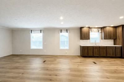 Photo 4 of 29 of home located at 29652 Cambridge Court #253 Chesterfield, MI 48051