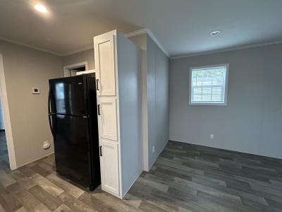 Photo 5 of 24 of home located at 2366 Harbor Drive #75 Fenton, MI 48430