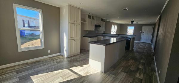 2020 Champion 25-YS2860B Mobile Home