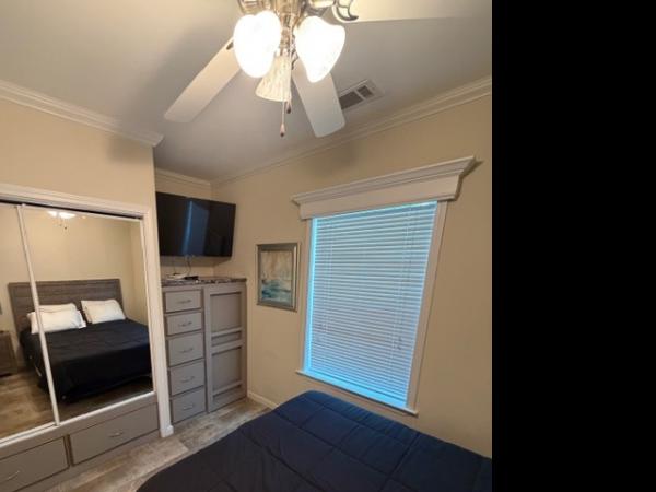 2018 Skyline 2610B W/PORCH Mobile Home