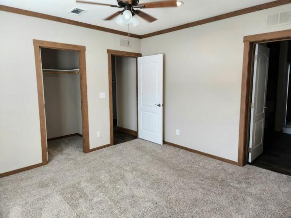 2022 Clayton The Colonial Manufactured Home