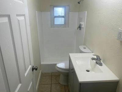 Photo 4 of 8 of home located at 4 East Main St Mount Dora, FL 32757